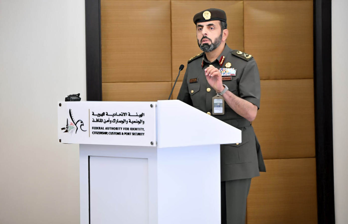 أكدت الهيئة الاتحادية للهوية والجنسية والجمارك وأمن المنافذ أن مهلة تصحيح أوضاع المخالفين تقتصر فقط على المخالفين المتواجدين داخل الدولة خلال مدة المهلة التي تمتد حتى نهاية شهر أكتوبر المقبل، وأنها لا تشمل المخالفين الذين غادروا الدولة وعليهم مخالفات أو تعاميم قبل إطلاق المهلة في الأول من سبتمبر الجاري.