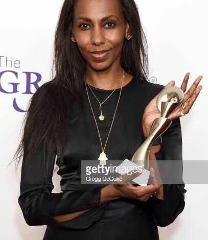 واصلت كبيرة المراسلين الاستقصائيين بشبكة (سي إن إن) الأمريكية، السودانية نعمة الباقر أحمد عبدالله حصد الجوائز العالمية بحصولها على جائرة عالمية رفيعة هي جائزة إيمي لأفضل تحقيق استقصائي عن تغطيتها لحرب السودان في العام ٢٠٢٣.