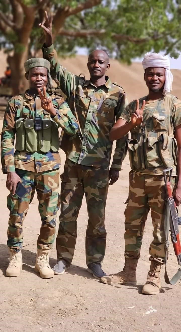 أفادت مصادر عسكرية باندلاع اشتباكات عنيفة صباح اليوم في مدينة الفاشر بولاية شمال دارفور، بين قوات الجيش السوداني وقوات الدعم السريع، وسط تصاعد التوترات العسكرية في الإقليم المضطرب