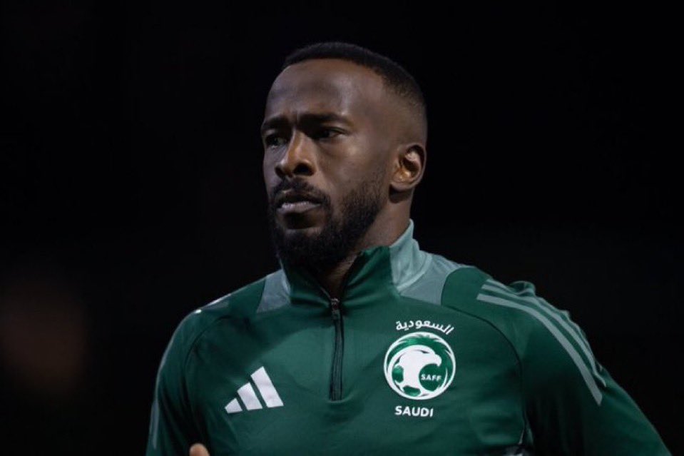 أعلنت القيادة العامة لشرطة دبي أن لاعب كرة القدم السعودي فهد المولد تعرض لحادث خلال وجوده في إجازة قصيرة في دبي، عندما سقط من شرفة منزله بالدور الثاني حيث أظهرت التحقيقات الأولية، أن الحادث وقع أثناء وجوده في الشرفة.