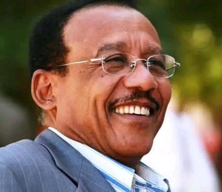 يا صديقي الصّدوق. .لماذا لم تتِح ليَ الأقـدار أن أودّعـك أيها العزيز الوداع الذي يليق ، وأنت القريب منّي في أم درمان، جاري في السكن بمدينة المهندسـين أيام جمالها وهدوئها وأيام استهدفها الأشرار، ثمّ وأنت شريكي في المهـنة أيّام عِـزِّها وأيّام تمكينها بسـوانا. . ؟