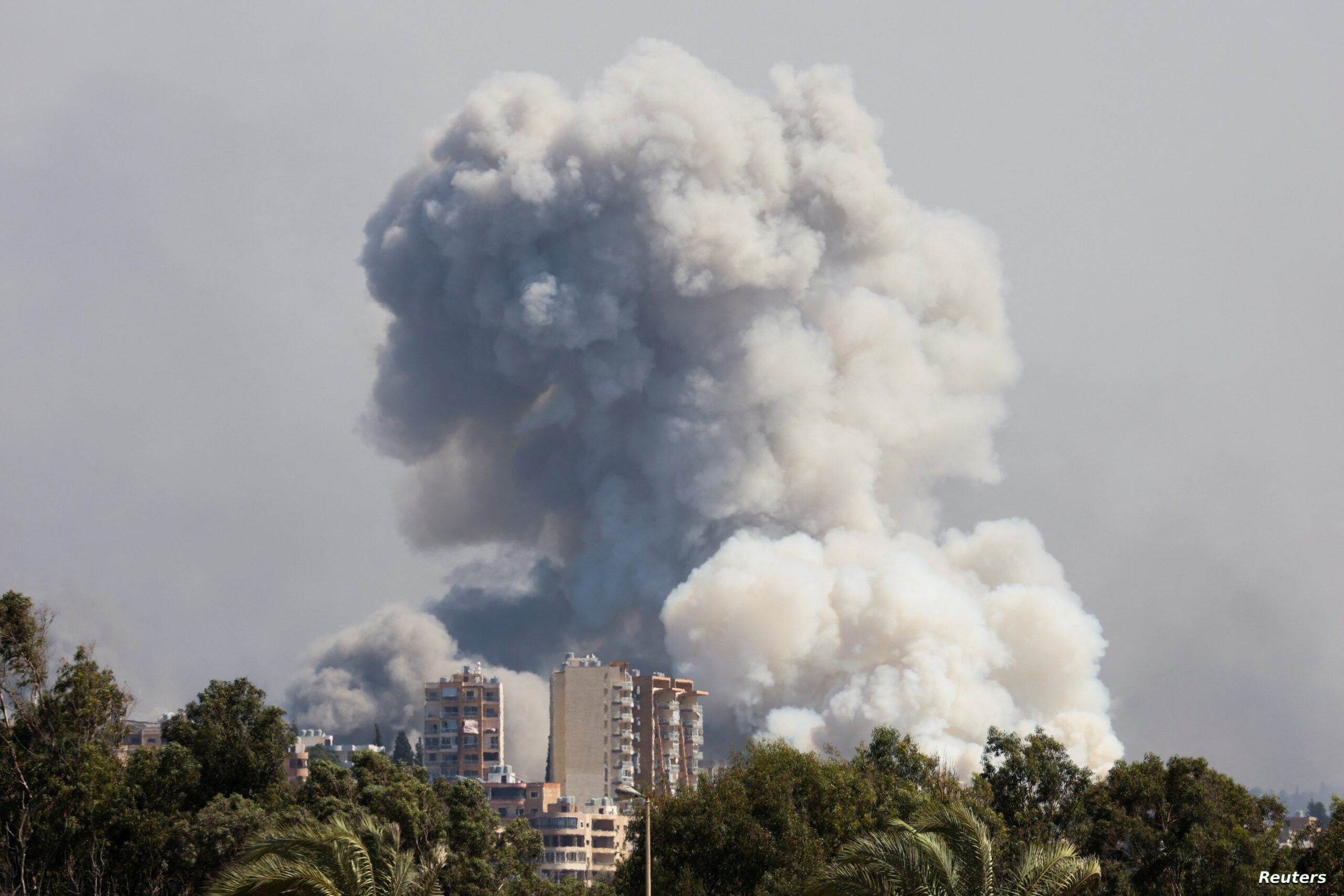 أعلن جهاز تنظيم شؤون السودانيين العاملين بالخارج، إصابة 3 سودانيين، جراء الغارات الإسرائيلية على جنوب لبنان.