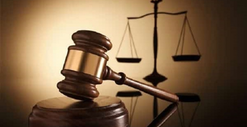 أصدرت محكمة مكافحة الإرهاب والجرائم الموجهة ضد الدولة بمدينة ود مدني، برئاسة القاضي مولانا د. يوسف عثمان أحكامًا مشددة ضد متهمين بالتعاون مع قوات "الدعم السريع" المتمردة، شملت الإعدام شنقًا حتى الموت والسجن المؤبد، في قضيتين منفصلتين.