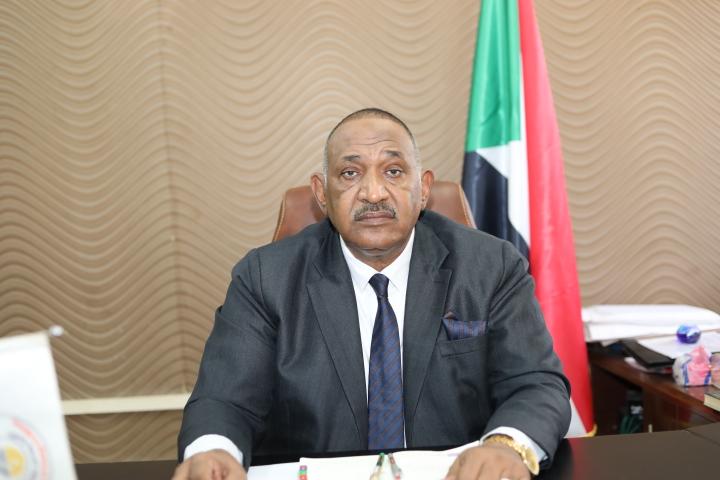 قال وزير  الطاقة  والنفط محي الدين النعيم إن جملة الخسائر بسبب الحرب الدائرة في السوان تقدر بـ 20مليار دولار