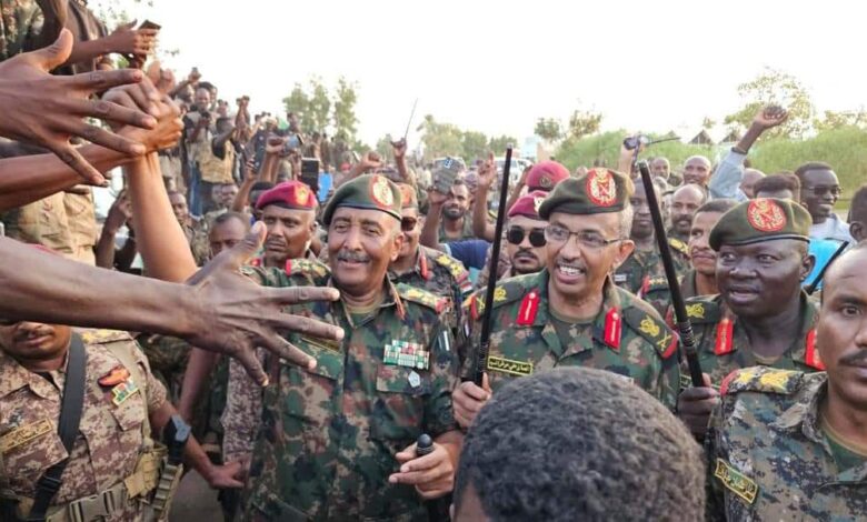 في  زيارة مفاجئة تفقد رئيس مجلس السيادة القائد العام للقوات المسلحة الفريق أول ركن عبدالفتاح البرهان منطقة الكدرو العسكرية وقاعدة حطاب العملياتية بمدينة بحري بولاية  الخرطوم.