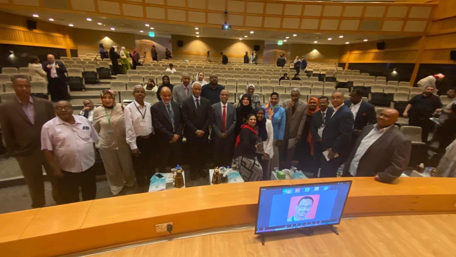 أثنت  رابطة الأطباء السودانيين بالمساعدات الإنسانية والطبية التي قدمتها دولة قطر إلى الشعب السوداني ووقوفه إلى جانبه في كل الظروف .