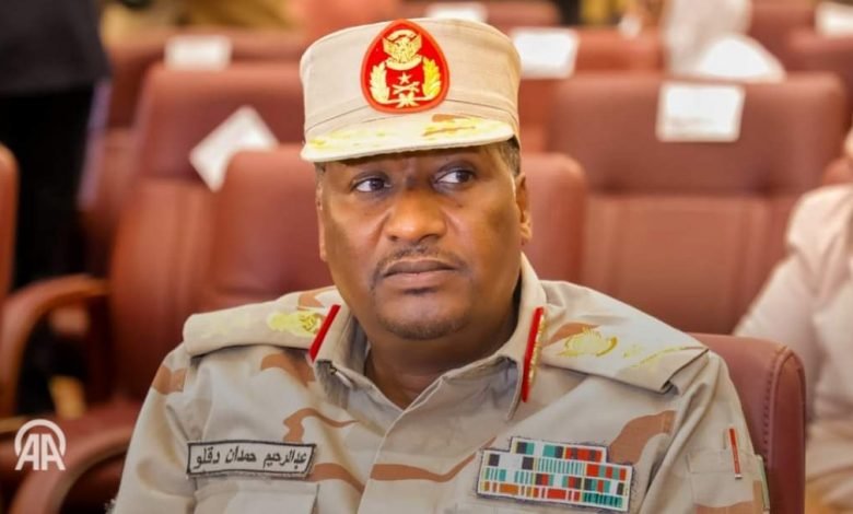 دعا قائد ثاني قوات الدعم السريع، الفريق عبد الرحيم دقلو، قواته إلى الزحف نحو مدن الأبيض وكوستي وصولاً إلى مدينة بورتسودان، التي تُعدّ مركز الثقل السياسي والعسكري للحكومة السودانية الحالية