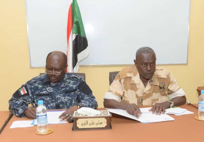 قررت لجنة تنسيق شؤون أمن ولاية الخرطوم، في اجتماعها اليوم الخميس، برئاسة الوالي أحمد عثمان حمزة، البدء في إجلاء الأجانب المخالفين لشروط الإقامة خلال يومين.