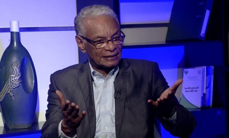 قال المحلل السياسي  والكاتب ذائع  الصيت د. النور حمد، إن إعلان الحكومة الموازية في الأراضي التي تسيطر عليها قوات الدعم السريع هو الفرصة الوحيدة المتبقية لنزع زمام المبادرة من "القوى الكيزانية"، وأضاف "كما هو الذي سيعجِّل بإيقاف الحرب وفرض خيار السلام