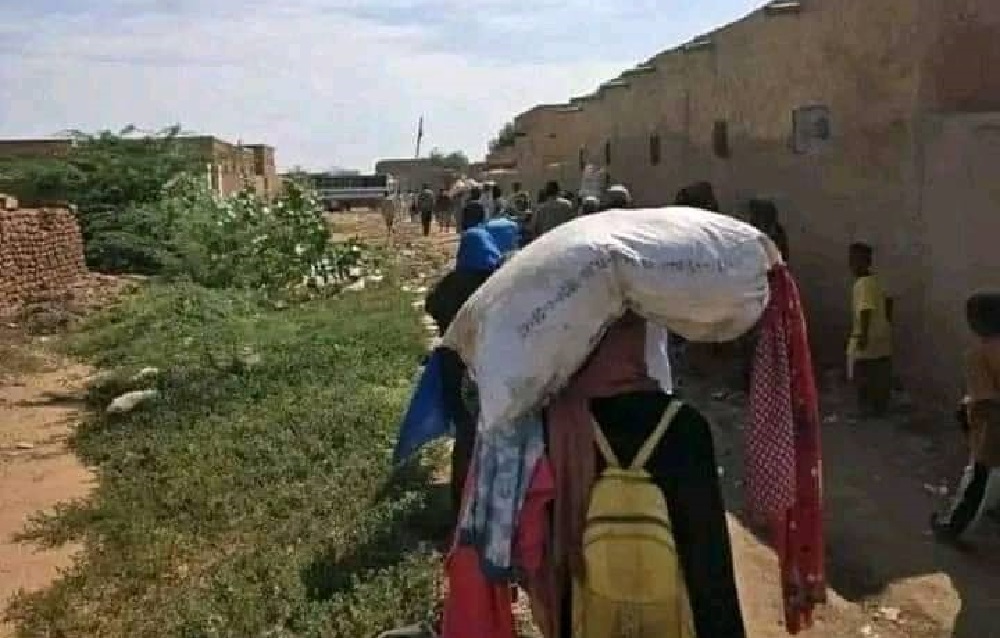 اتهمت منصة "مؤتمر الجزيرة"، قوات الدعم السريع، بقتل 9 مدنيين بينهم امرأة وطفل، إثر هجومها على قريتي "ود شمعة، و ود حميدان" جنوبي ولاية الجزيرة.