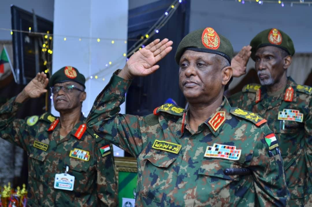 ال عضو مجلس السيادة مساعد القائد العام للجيش الفريق أول ياسر العطا، إنهم تحدثوا مع المسؤولين في جنوب السودان خلال سنتين الحرب عن وجود بعض رعاياهم يقاتلون كمرتزقة في صفوف مليشيا الدعم،السريع، لكن هذه القيادات لم تفعل شيء ولا حتى في الإعلام لتجريم مثل هذه الأفعال، وأضاف (كان يمكن أن نقول في الإعلام أن جنوب السودان يشن علينا حرباً، لكننا لم نقل ذلك).