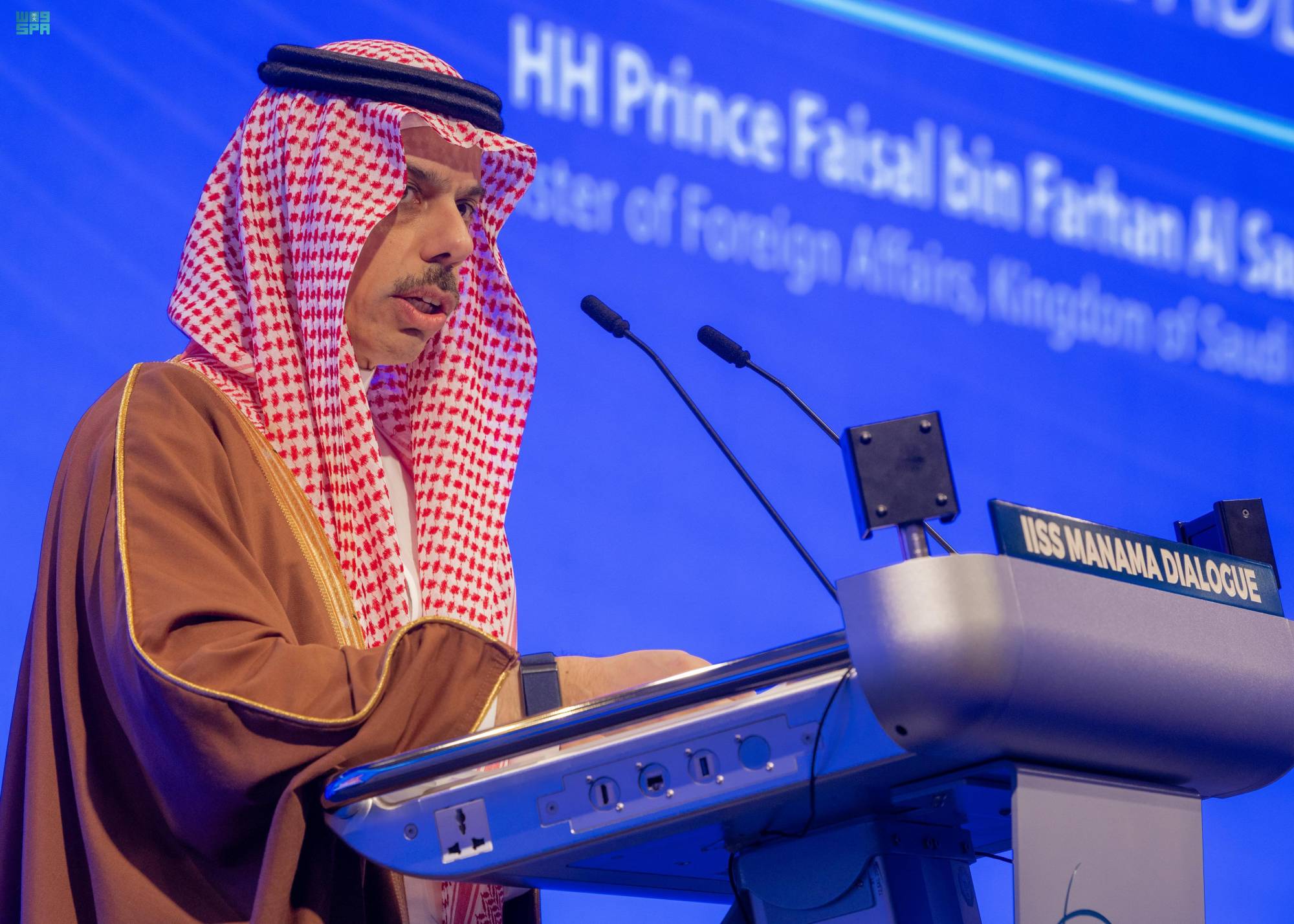 قال وزير الخارجية السعودي الأمير فيصل بن فرحان، إن استمرار الحرب في السودان، وتعطل وصول المساعدات إلى محتاجيها، فاقما من الأزمة الإنسانية.