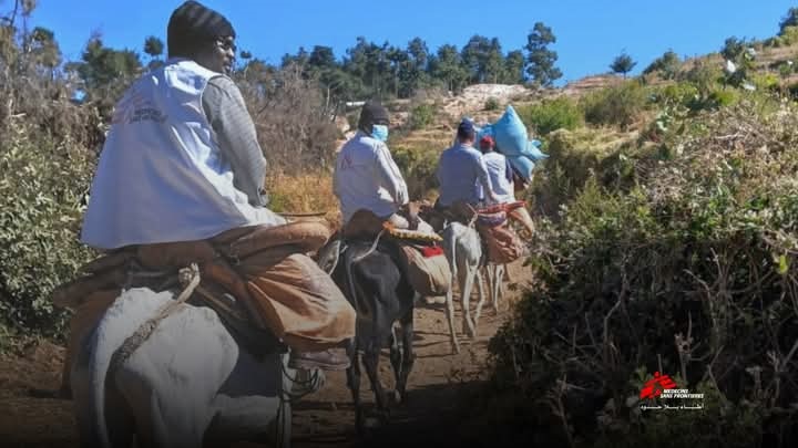 قالت منظمة أطباء بلا حدود في صفحتها الرسمية الجمعة :" في تورون تونغا ، جنوب جبل مرة بولاية جنوب  دارفور غربي  السودان وصل عدة أطفال إلى عيادتنا يوم 9 ديسمبر وهم مصابون بالحصبة