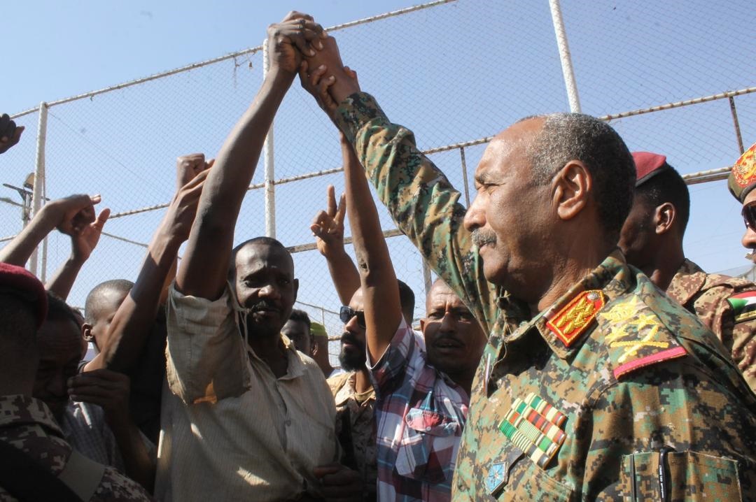 وصل  رئيس مجلس السيادة الانتقالي القائد العام للقوات المسلحة الفريق أول الركن عبدالفتاح البرهان اليوم إلى مدينتي رفاعة والحصاحيصا بولاية الجزيرة بعد دحر مليشيا الدعم السريع الإرهابية منها