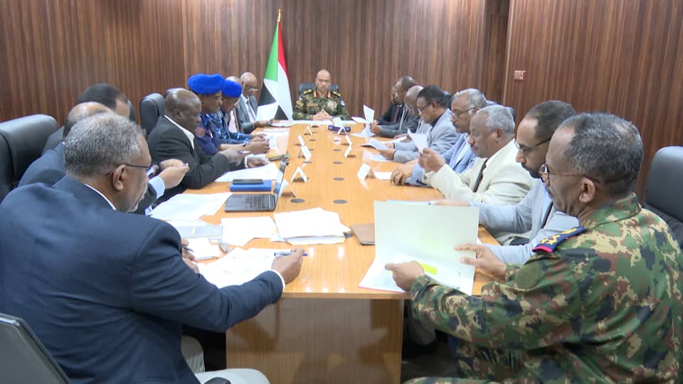 ترأس عضو مجلس السيادة مساعد القائد العام للقوات المسلحة الفريق مهندس إبراهيم جابر الاجتماع الحادي عشر للجنة العليا لاستبدال العملة