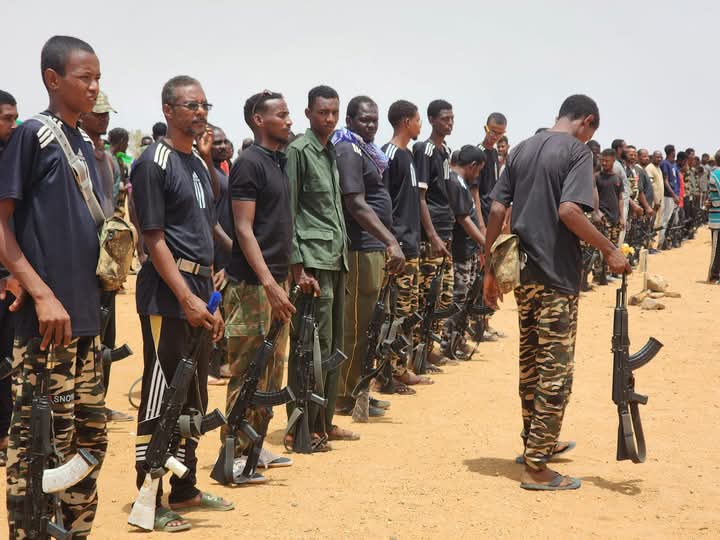 أصدرت اللجنة الأمنية بولاية نهر النيل في اجتماع طارئ اليوم الجمعة قرارا بإعفاء اللواء (م) طارق يوسف من رئاسة المقاومة الشعبية بشندي، وإعفاء الأمين محمد الإمام من منصب نائب رئيس المقاومة الشعبية بشندي.