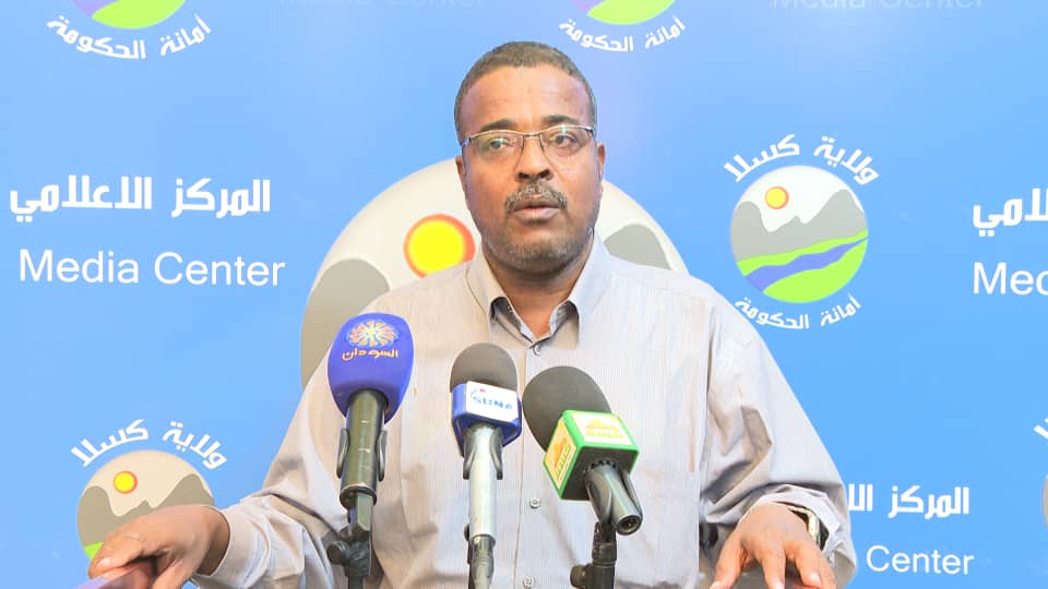  استجاب مفوض العون الإنساني بولاية كسلا إدريس على محمد الشهير  بـ "إدريس واراب"  لنداء  غوث بث خلال مقاطع فديو  مصورة على وسائط التواصل الاجتماعي  تناول أوضاعاً في غاية الصعوبة لنازحي شرقي الجزيرة .