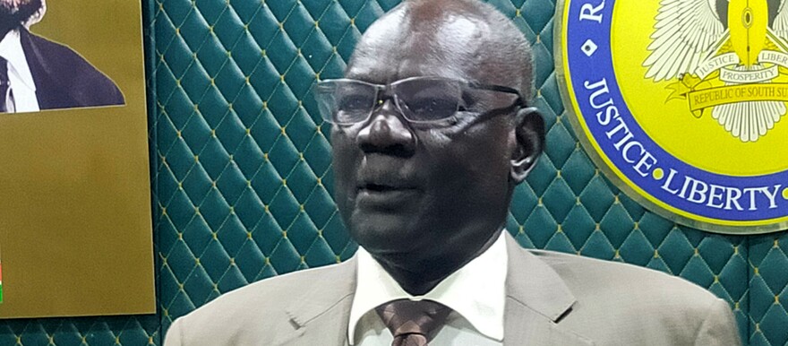 كشف مجلس وزراء جمهورية جنوب السودان، عن خطة لبناء مصفاة نفط جديدة بقيمة 3 مليارات دولار في تارجاث بولاية الوحدة المنتجة للنفط.