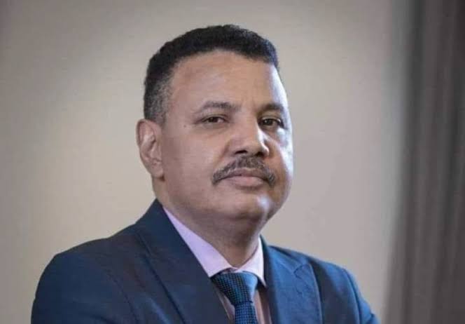 اعتقلت السلطات التشادية المستشار السابق لقائد قوات الدعم السريع، يوسف عزت، في ظروف غامضة، وفقًا لمصادر أسرية تحدثت إلى سودان تربيون.