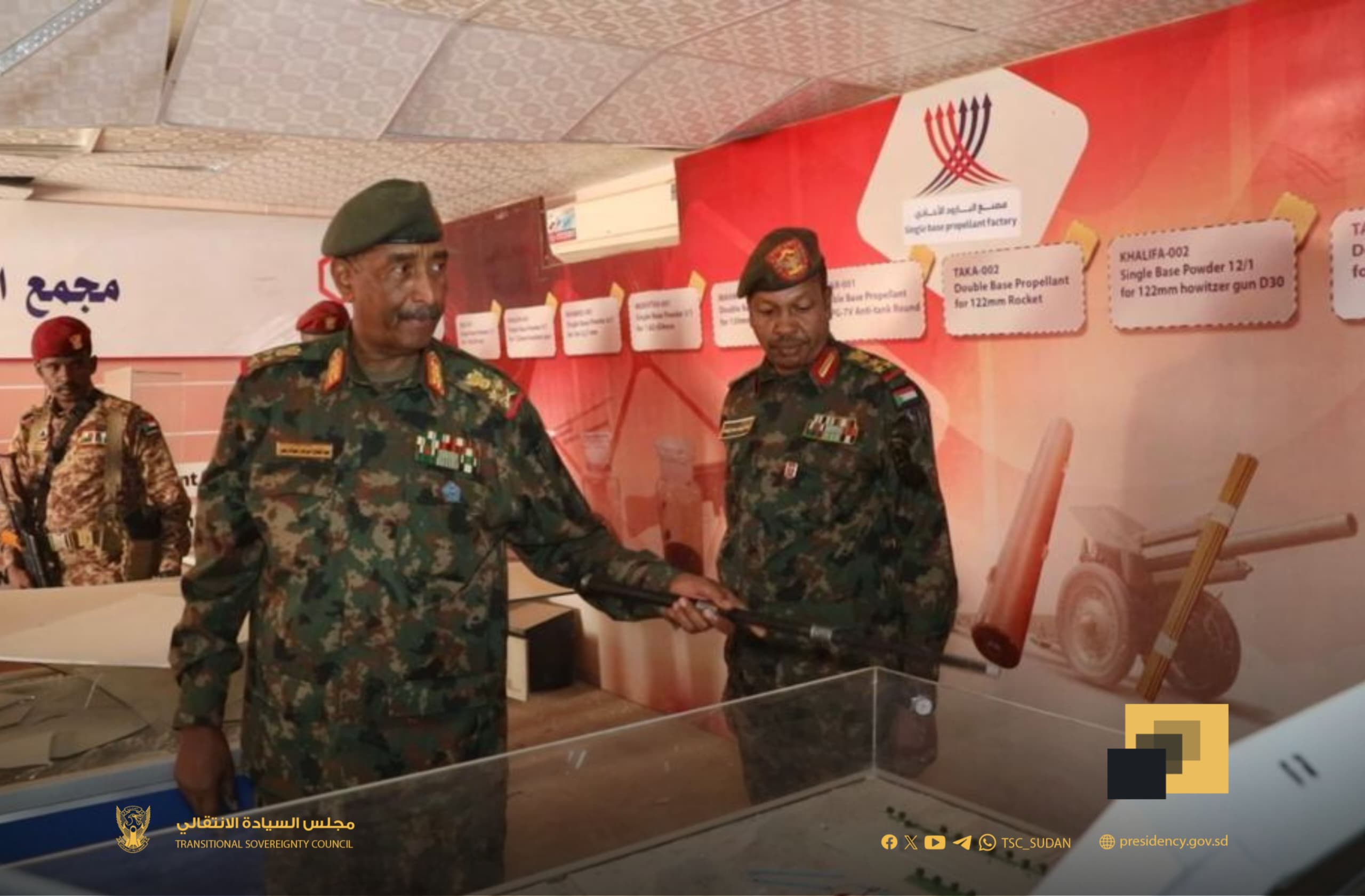 بعد ساعات من استرداد  مصفاة الجيلي  وقرى شمالي الخرطوم بحري  تفقد رئيس مجلس السيادة الانتقالي القائد العام للقوات المسلحة الفريق أول الركن عبدالفتاح البرهان السبت مقر التصنيع الحربي بمنطقة قري التابع لمنظومة الصناعات الدفاعية