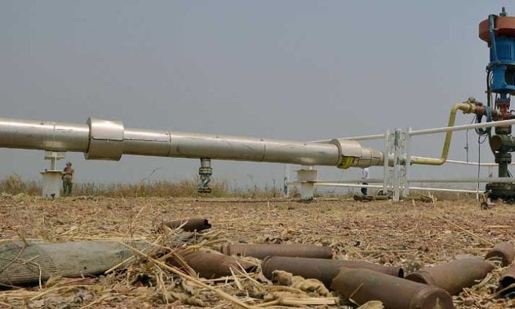 أعلنت حكومة جنوب السودان، اليوم الأربعاء، استئناف تصدير النفط إلى ميناء بورتسودان، بعد توقف استمر عدة أيام أعقب هجمات بطائرات مسيّرة استهدفت البنية التحتية النفطية في هجليج والجبلين.