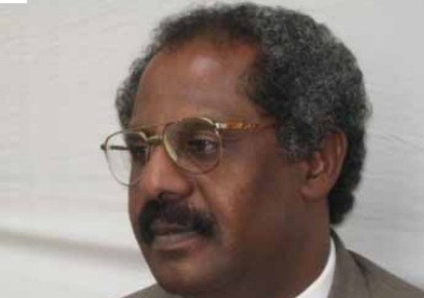 بات السؤال يتمدد ويتجدد كل يوم حول موقف الولايات المتحدة الأمريكية ممَّا يجري في السودان، وذلك منذ بداية حرب البلهاء في منتصف أبريل2023م وحتى يوم الناس هذا. ليس لأن الولايات المتحدة الأمريكية تملك 99%؜ من أوراق الحل بمثلما كان يردد الرئيس المصري الراحل أنور السادات دوماً