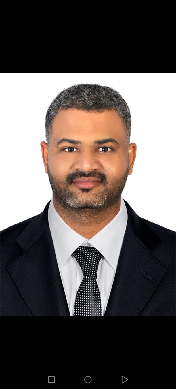 كان مفكرًا سودانيًا ومؤسسًا للحزب الجمهوري في السودان، وقد اشتهر بأفكاره الإصلاحية والجريئة في مجال الفكر الإسلامي. وُلد في عام 1909 ودرس الهندسة، لكنه لاحقًا كرس حياته للفكر والسياسة.