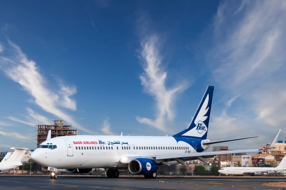 بدأت الجمعة سفارة السودان في جوبا في إجلاء رعاياها من دولة جنوب السودان بواقع رحلتين في اليوم من جوبا إلى بورتسودان عبر شركة بدر للطيران