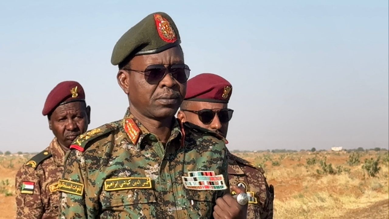 في توقيت حرج من عمر الحرب المستمرة في السودان، عاد الفريق أول ركن شمس الدين كباشي، عضو مجلس السيادة الانتقالي ونائب القائد العام للقوات المسلحة، إلى واجهة المشهد السياسي والعسكري من بوابة كردفان، في رسالة واضحة عن أولويات السلطة الانتقالية وخططها لاستعادة السيطرة غرب البلاد.