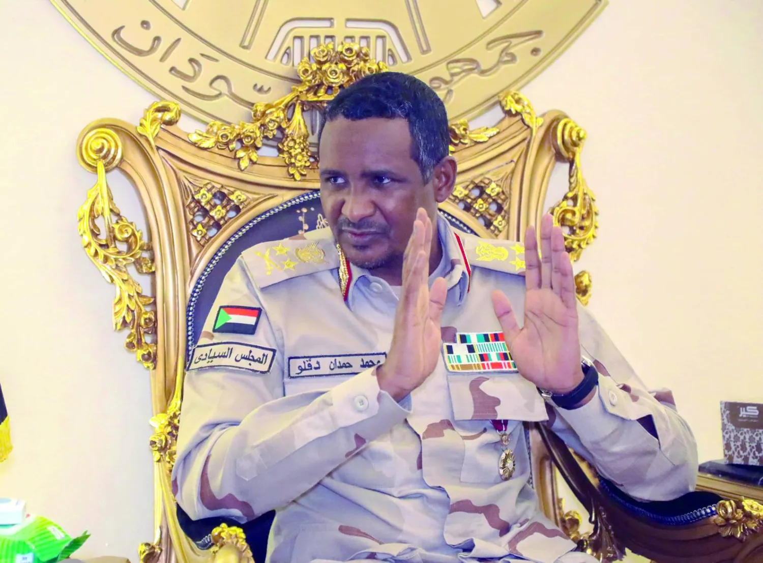 أعلنت قوات الدعم السريع موافقتها على الهدنة الإنسانية المقترحة من دول الرباعية، مؤكدة أن قبولها يأتي في إطار السعي لمعالجة الأوضاع الإنسانية المتدهورة في السودان وحماية المدنيين من تبعات الحرب.