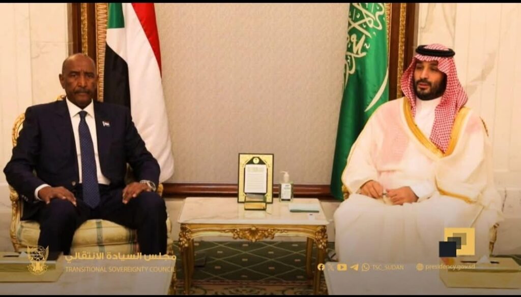ذكرت وكالة الأنباء السعودية (واس) أن رئيس مجلس السيادة و قائد الجيش السوداني الفريق أول ركن عبد الفتاح البرهان ناقش اليوم الجمعة مع ولي عهد السعودية الأمير محمد بن سلمان الوضع في السودان.