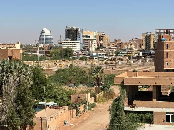 قال الناطق الرسمي باسم القوات المسلحة، العميد نبيل عبدالله، إن الجيش أحرز تقدما مهما بوسط العاصمة الخرطوم