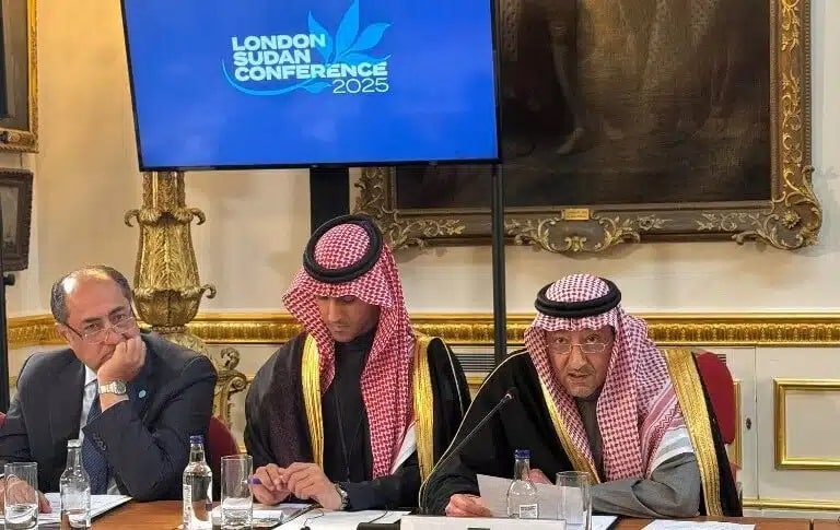 اختلفت الإمارات ومصر والسعودية خلال اجتماع استضافته لندن يوم الثلاثاء بشأن قضايا تتعلق بحكم السودان، حسبما قالت أربعة مصادر لرويترز