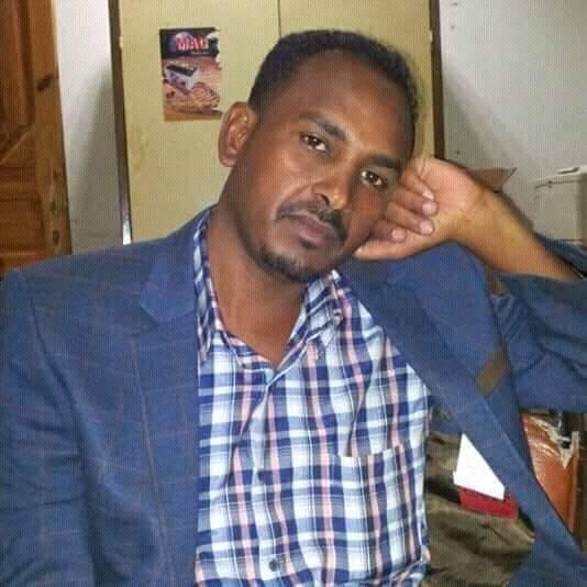 *لم تشهد وزارة الشباب والرياضة من قبل فساداً مثلما تشهده هذه الأيام في عهد وزير الغفلة المدعو أحمد آدم، الذي رفع من يومه الأول في الوزارة شعار الفوضى والتلاعب في المال العام، ويكفي التجاوزات المالية التي تمّت في وضح النهار.