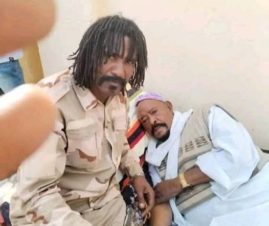 في تطور لافت أعقب دخول قوات الدعم السريع إلى مدينة النهود، أكدت إمارة عموم قبائل دار حمر أن ناظر القبيلة، الأمير عبدالقادر منعم منصور، يخضع للإقامة الجبرية بمنزله داخل المدينة، وسط إجراءات أمنية مشددة.