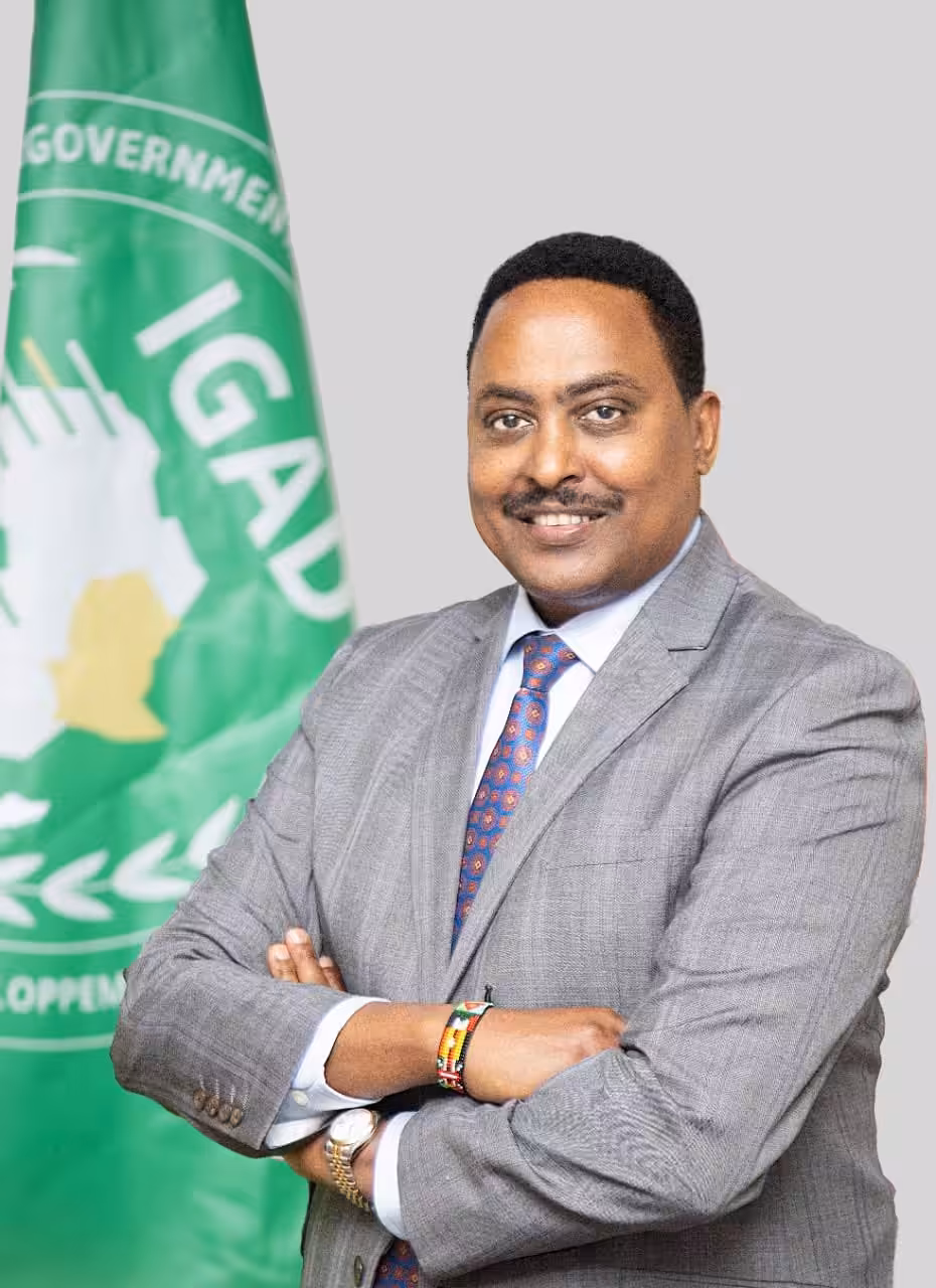 في خطوة  مٌهمة رحّبت بها الهيئة الحكومية للتنمية "إيغاد"، عبّر السكرتير التنفيذي للمنظمة، ورقني قبيهو، عن أمله في أن يشكل تعيين الدكتور كامل الطيب إدريس رئيساً لمجلس الوزراء في السودان "خطوة ذات مغزى نحو إحياء العملية السياسية الشاملة"، بعد أشهر من الجمود السياسي والتدهور الأمني والإنساني في البلاد