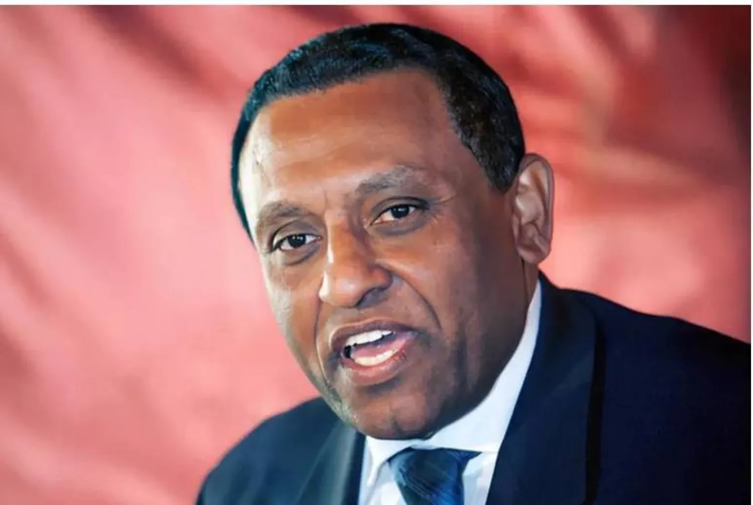 يترقب الشارع السوداني وصول الدكتور كامل الطيب إدريس إلى بورتسودان يوم الأحد المقبل، حيث من المقرر أن يؤدي القسم رسميًا كرئيس لمجلس الوزراء، معلنًا بداية عهد جديد في قيادة الحكومة السودانية.