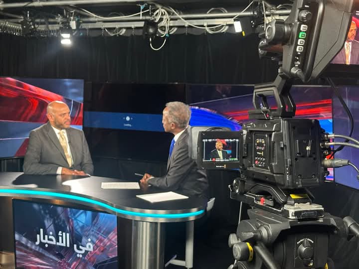 في مدينة هيوستن الأمريكية، كان اللقاء لافتًا بين الإعلامي السوداني البارز لقمان أحمد والدكتور ياسر يوسف الأمين، رئيس جمعية الأطباء السودانيين الأمريكيين (SAPA)، واختصاصي الأورام الصدرية بمركز إم دي أندرسون للسرطان، المصنّف الأول في الولايات المتحدة لعلاج السرطان.