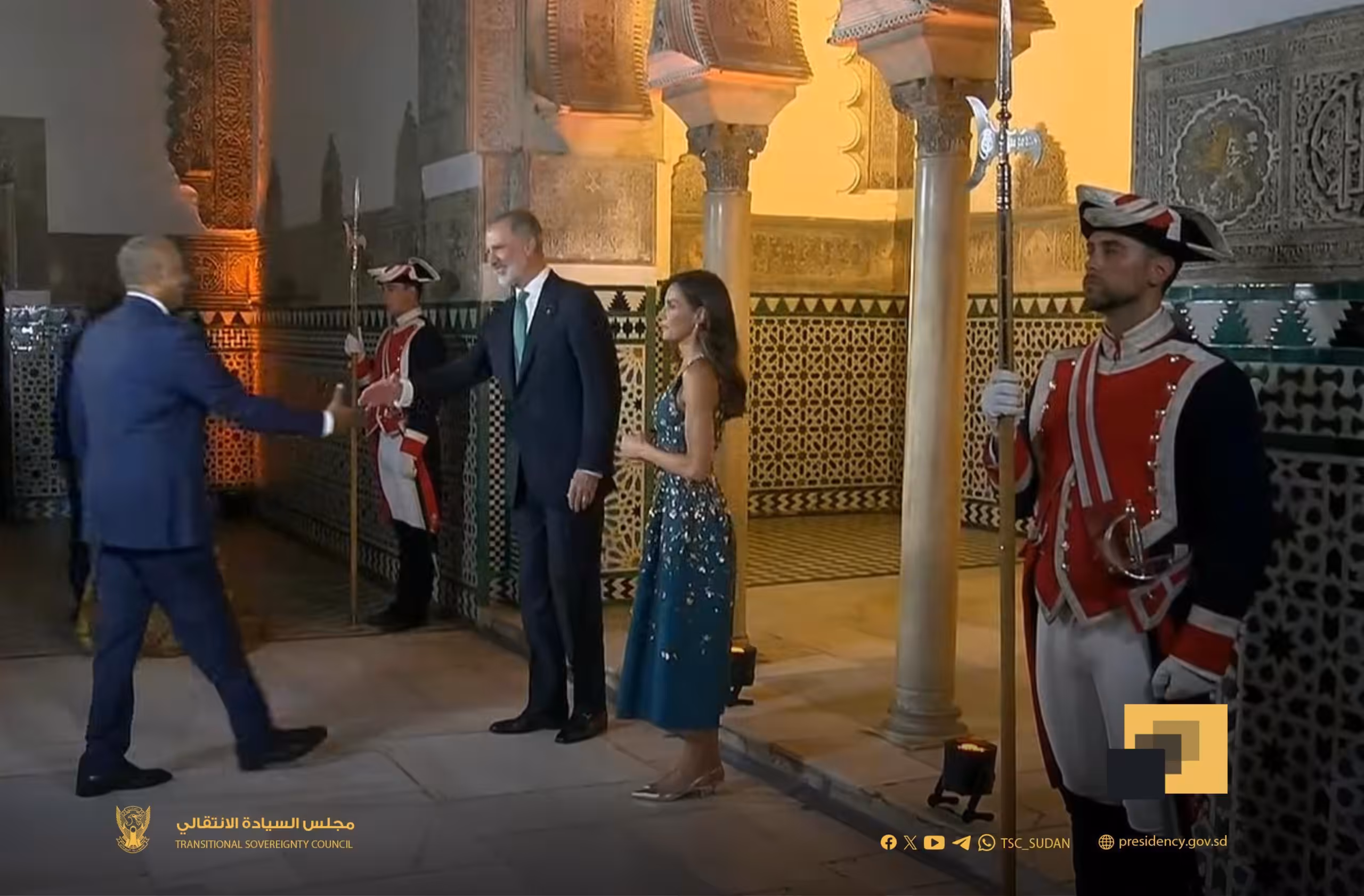 في استقبال رسمي بالقصر الملكي بمدينة إشبيلية الإسبانية، رحّب جلالة الملك فيليب السادس ملك إسبانيا ليل الأحد