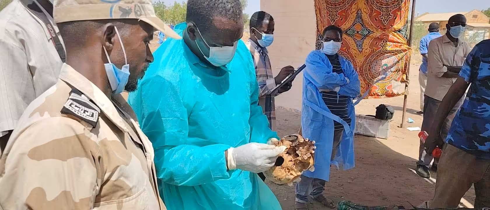 تواصلت بمدينة ودمدني، حاضرة ولاية الجزيرة، عمليات نبش المقابر الجماعية التي تم العثور عليها مؤخرًا في محيط سجن ودمدني القومي،