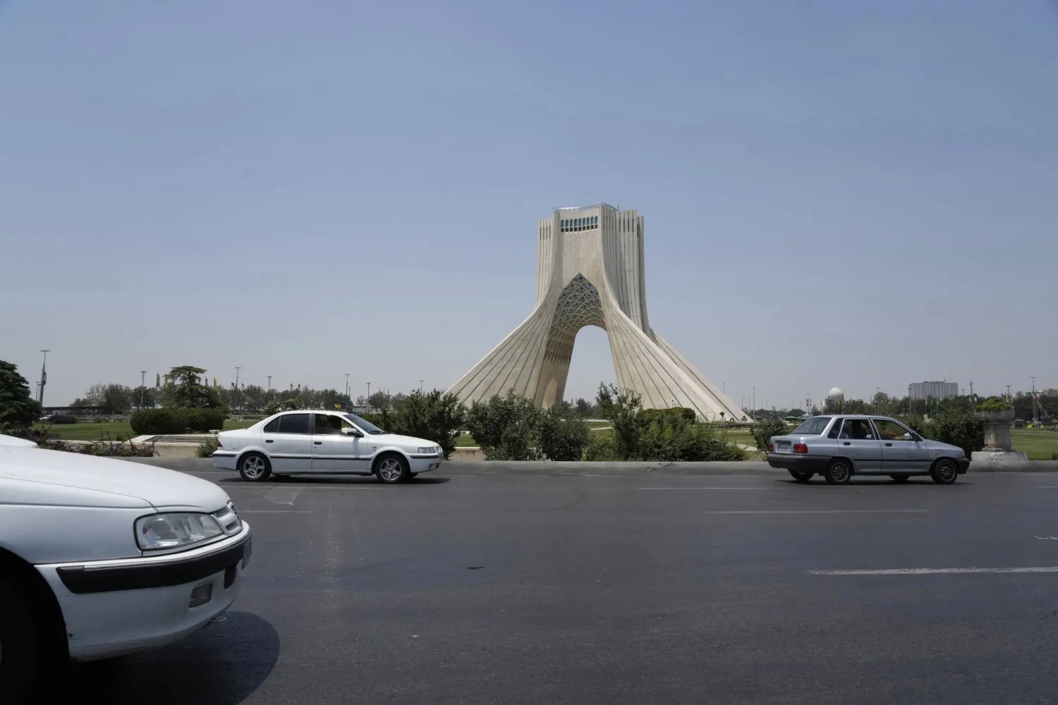 أعلنت السلطات الإيرانية،  الأربعاء ، عن اعتقال "فريق إرهابي" في مدينة بهارستان وسط البلاد، زاعمة ارتباطه بجهاز الاستخبارات الإسرائيلي (الموساد)، وذلك في عملية أمنية وصفت بالدقيقة.