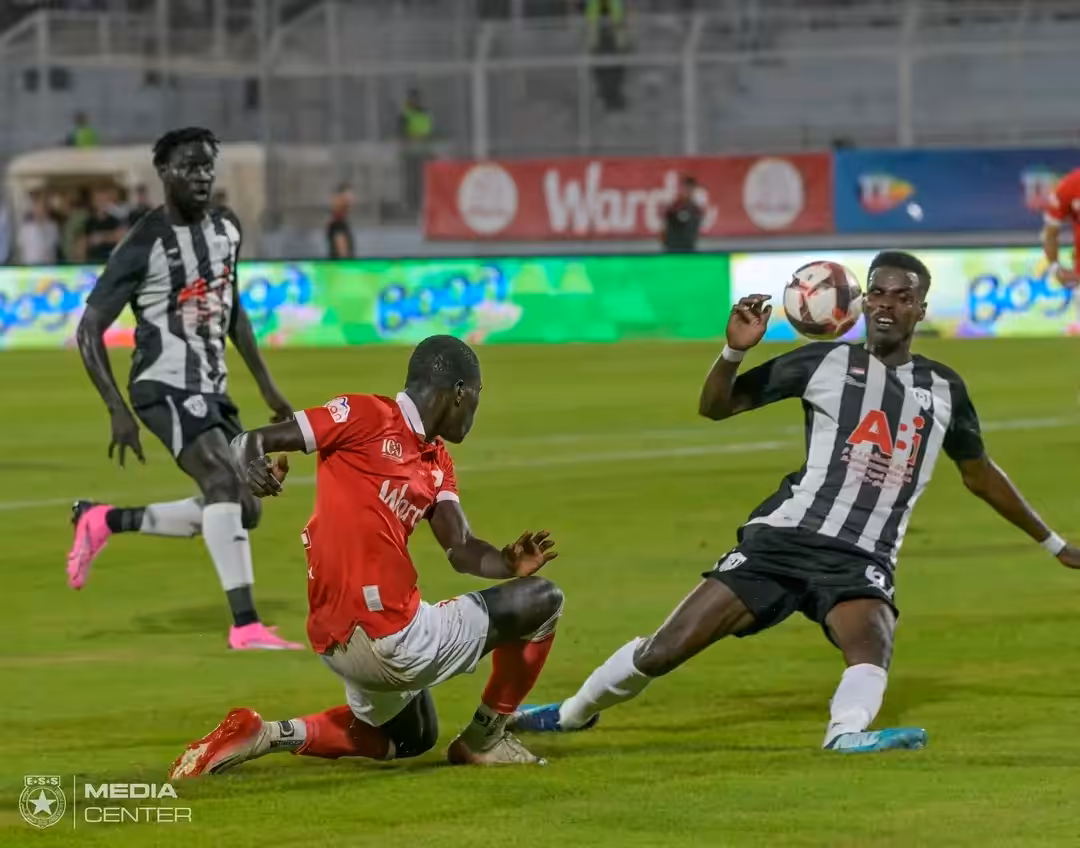 ودّع نادي الأهلي ود مدني منافسات بطولة كأس الاتحاد الأفريقي لكرة القدم (الكونفدرالية) عقب خسارته أمام النجم الرياضي الساحلي التونسي بثلاثة أهداف دون رد