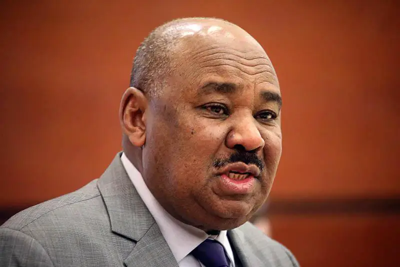 عبر الأستاذ عثمان ميرغني عن تحفظه على تقديرات أوردتها فى مقابلة مع راديو دبنقا، حيث قدرت أن الاقتصاد السوداني قد يحتاج إلى حوالى 11 عاماً من النمو لكى يصل إلى حجم الناتج المحلى الذى كان سائداً قبل حرب الخامس عشر من أبريل 2023.