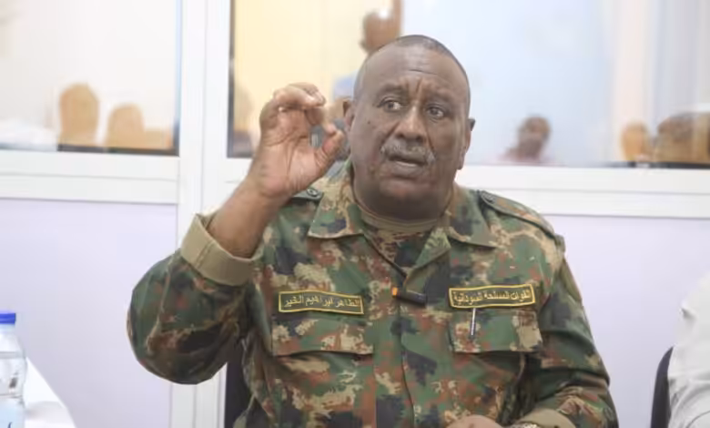 أصدر والي ولاية الجزيرة،  الطاهر إبراهيم الخير، توجيهات للمستشفيات الرئيسية بالمحليات الثماني بالولاية بتقديم العلاج المجاني لمرضى الملاريا وحمى الضنك، بجانب توفير المحاليل الوريدية والأدوية وسد كافة النواقص، مؤكداً أن صحة المواطن تأتي في صدارة أولويات حكومته.