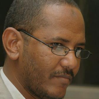 تصاعد الجدل في السودان عقب تدوينة مثيرة للصحفي عطاف عبد الوهاب، تحدث فيها عن تنفيذ حكم الإعدام بحق القيادي الإسلامي د. محمد علي الجزولي في مدينة نيالا، استناداً إلى حكم قضائي صدّق عليه رئيس وزراء الحكومة الموازية الموالية للدعم السريع محمد حسن التعايشي.