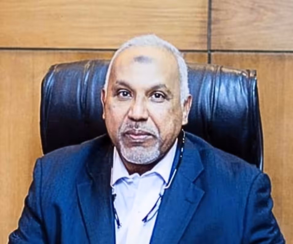 قال د. حسام الدين كركساوي، رئيس كتلة الإرادة الوطنية إن أي إصلاح لقانون الأحزاب السياسية يجب أن يُبنى على رؤية وطنية شاملة ومشروع وطني جامع، محذراً من أن تعديل القوانين بمعزل عن هذا المشروع لن يحقق الإصلاح الحقيقي.