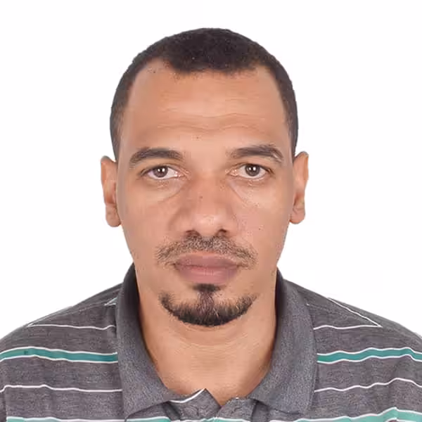 ما أن يُذكر تاريخ 21 أكتوبر حتى يحضر في ذهن السودانيين أيام النضال التي تجملت في لوحات شاعرية غنائية تصدرتها ثنائية هاشم صديق وود الأمين في الكلمات: