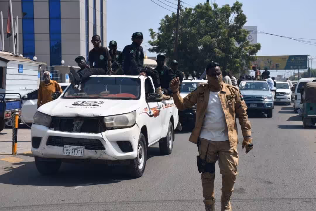 نفذت شرطة ولاية البحر الأحمر بإسناد القوات النظامية المشتركة الخميس حملة أمنية واسعة