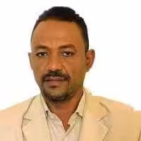 لم يكن الزميل معمر ابراهيم متعاونا فقط مع قناة الجزيرة، بل كان متعاونا مع كل وسائل الإعلام المحلية والعالمية، حيث وضعته الأقدار كواحد من الصحفيين القلائل الذين صمدوا في فاشر السلطان رغم شلالات الدم والدموع ورغم الجوع والمسغبة. فمعمر، الذي عرفنا أنه ما أن تطلب منه معلومة أو تريد منه تأكيد أخرى أو نفيها، حتى يستجيب بالسرعة اللازمة وبكل أريحية وطيب خاطر، ولو أن فيه شيء من البخل أو حبنا العادي للسبق الصحفي، لحاز على القصص كلها لنفسه.