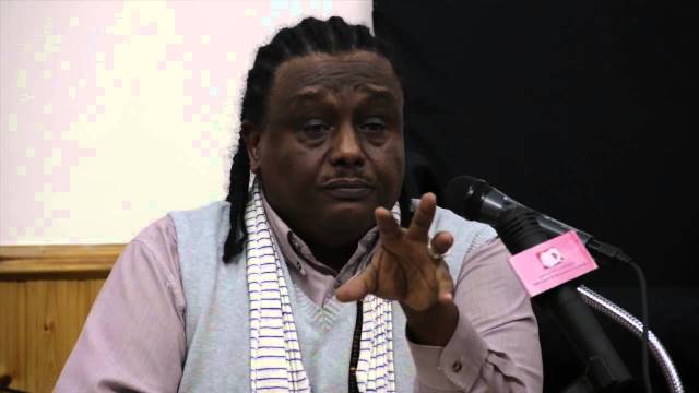 توفي بونا ملوال مدوت، الصحفي والسياسي السوداني المخضرم الذي سخّر قلمه وقدرته على الإقناع لنقل قضية جنوب السودان من هامش السياسة السودانية إلى صدارة المشهد حتى نيل الاستقلال، عن عمر ناهز الثامنة والتسعين، وفق ما أكده أفراد من أسرته يوم الأحد.